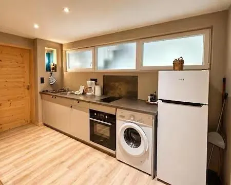 Apartment Bel Air, Univers Fantastique